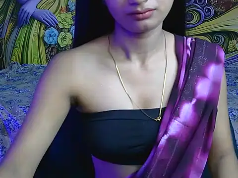 Snapshot of avni222 chatting on May 10, 2026, 7:24 am avni222 online show from May 10, 2026, 7:24 am