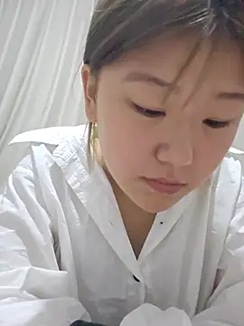 mianmian-666 online show from June 12, 2026, 11:09 am