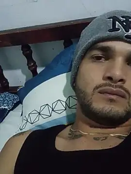 Snapshot of Nicolas_Moncadas chatting on May 18, 2026, 6:52 am Nicolas Moncadas online show from May 18, 2026, 6:52 am
