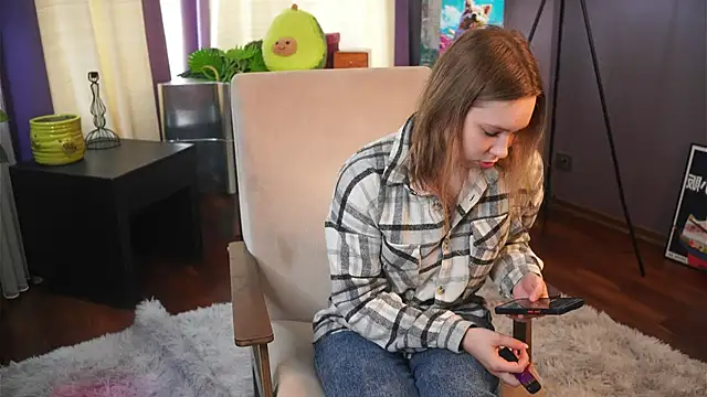 MathaConnie online show from April 5, 2026, 4:53 am