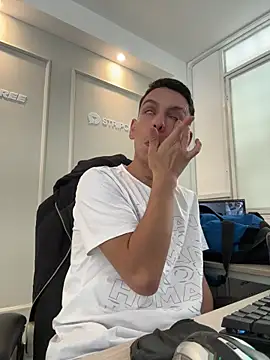 Liam Fiire online show from April 22, 2026, 1:12 pm