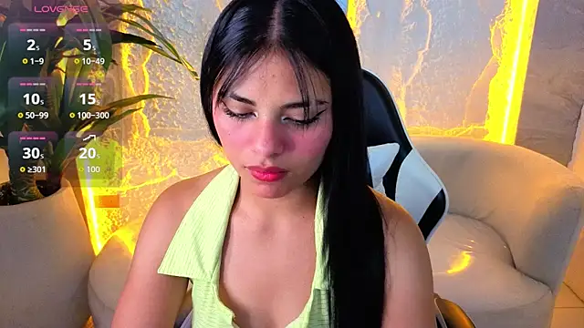 Snapshot of sofiaatp chatting on April 13, 2026, 5:29 pm sofiaatp online show from April 13, 2026, 5:29 pm
