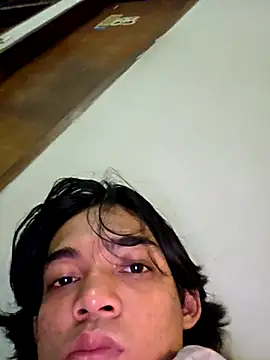 Cowosangeee online show from April 29, 2026, 7:53 pm