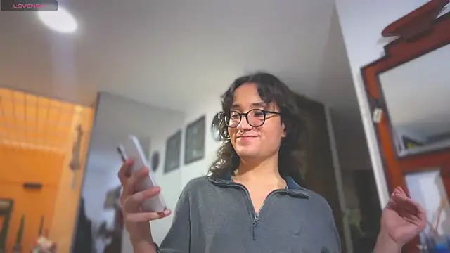 SweetieM4tt online show from April 7, 2026, 9:04 pm