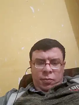 beebuzz0 online show from April 6, 2026, 3:02 pm