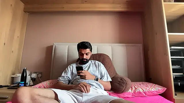 Snapshot of priyxh chatting on June 27, 2026, 1:06 pm priyxh online show from June 27, 2026, 1:06 pm