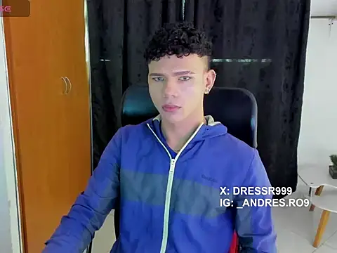 sebascuterouss online show from April 21, 2026, 12:44 pm