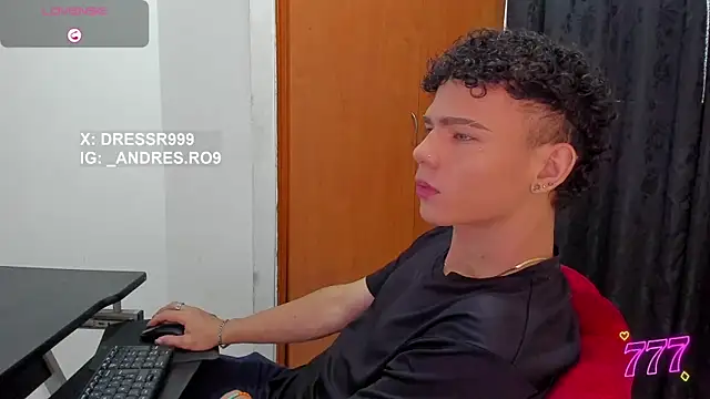 Snapshot of sebascuterouss chatting on June 9, 2026, 2:39 pm sebascuterouss online show from June 9, 2026, 2:39 pm