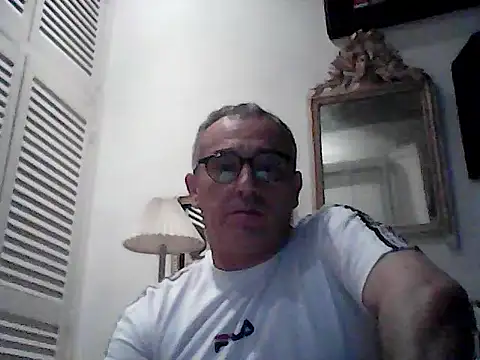 lalas1818 online show from July 27, 2026, 11:23 pm
