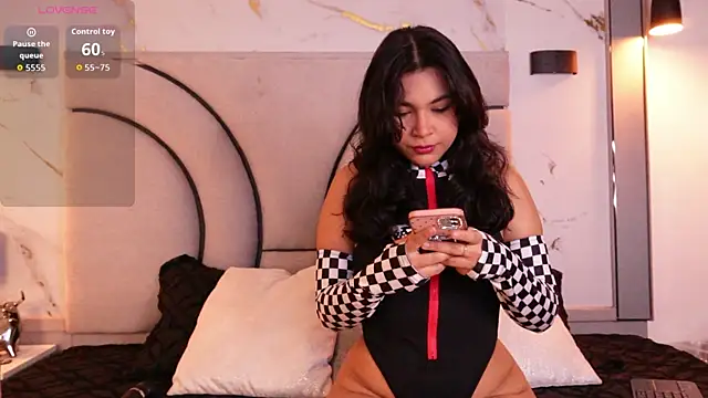 SweetNami  online show from April 3, 2026, 2:15 pm