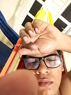 Snapshot of Jesusdiaz16 chatting on April 7, 2026, 12:44 am Jesusdiaz16 online show from April 7, 2026, 12:44 am