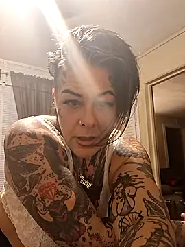 Kitty bang online show from April 15, 2026, 3:57 am