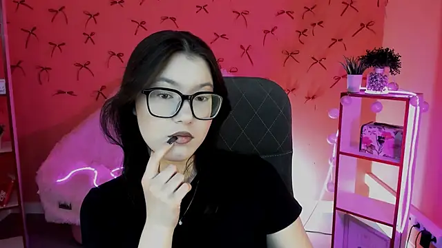JennyGibson online show from April 26, 2026, 5:05 am