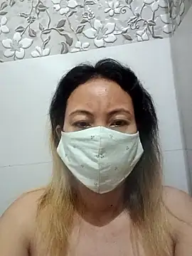 Bristy BigBoobs online show from April 24, 2026, 6:21 pm