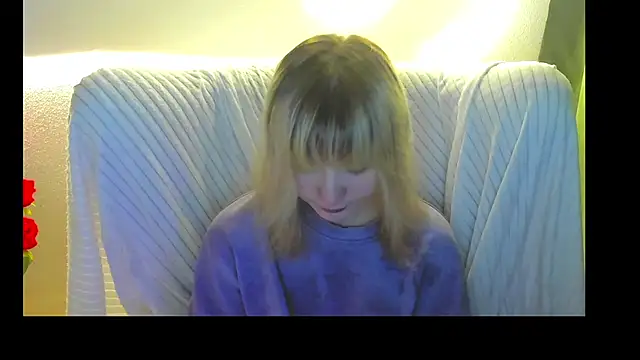 MiaKimiko online show from June 5, 2026, 1:23 am