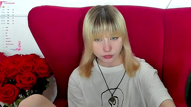 MiaKimiko online show from June 7, 2026, 12:48 am
