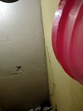 CuteGirl Moni online show from April 7, 2026, 8:42 pm