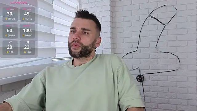 Snapshot of DaddySlava chatting on June 23, 2026, 5:22 pm DaddySlava online show from June 23, 2026, 5:22 pm