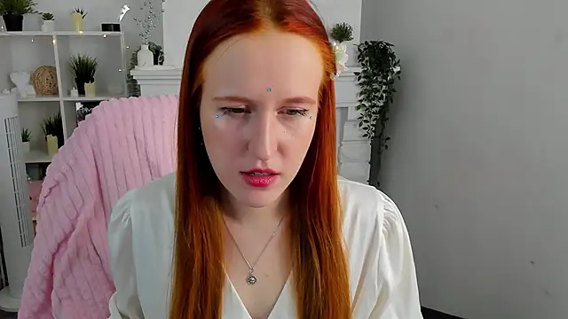 EvaBellea online show from April 7, 2026, 2:50 pm