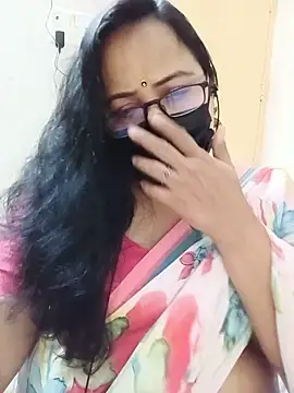monisha cam online show from July 16, 2026, 6:58 pm