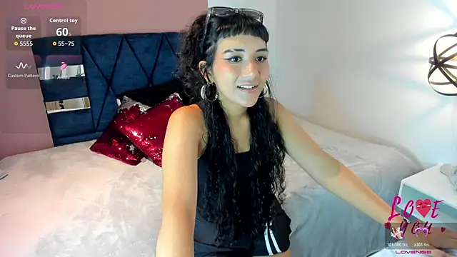 Snapshot of Hanna_Clark__ chatting on July 8, 2026, 11:48 am Hanna Clark online show from July 8, 2026, 11:48 am