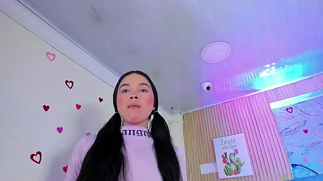 Delphine doll online show from April 29, 2026, 11:47 am