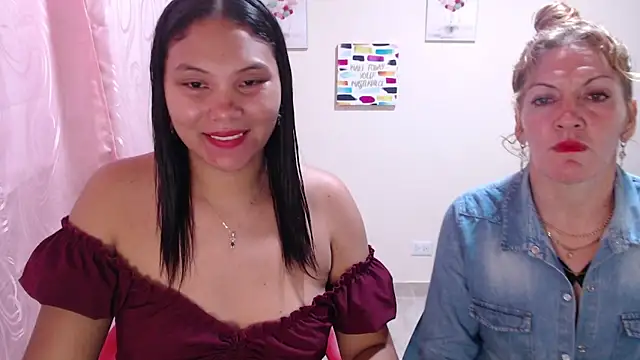 juliachannelhot online show from April 27, 2026, 10:19 pm