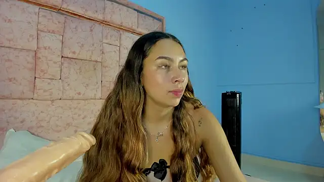 Snapshot of aura_verde chatting on April 24, 2026, 8:00 pm aura verde online show from April 24, 2026, 8:00 pm