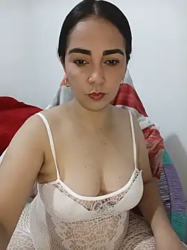 Emily Divi69 online show from May 13, 2026, 1:03 am
