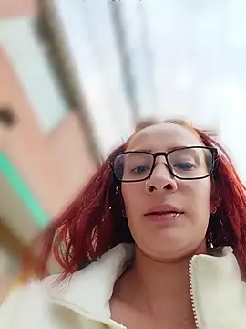 Snapshot of Samyra_Biker12 chatting on May 11, 2026, 12:33 pm Samyra Biker12 online show from May 11, 2026, 12:33 pm