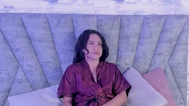 Shashadeluxe online show from May 16, 2026, 12:37 pm