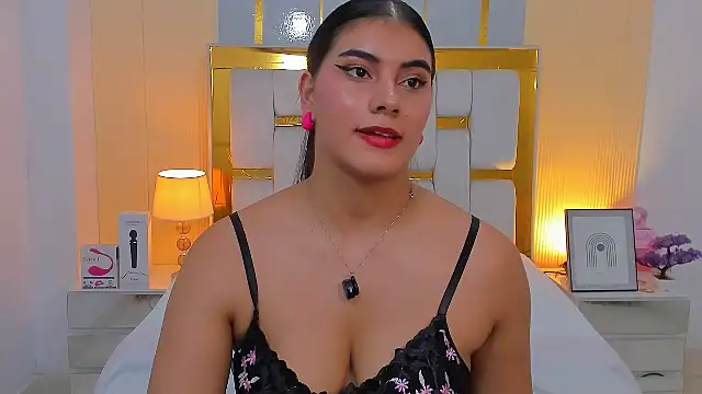 Alara Keyy online show from July 2, 2026, 11:55 pm