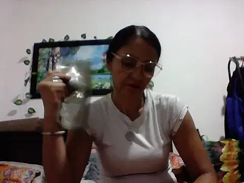 FenixPretty online show from May 16, 2026, 10:08 pm