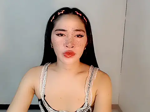 urasiankylie online show from April 29, 2026, 5:30 pm