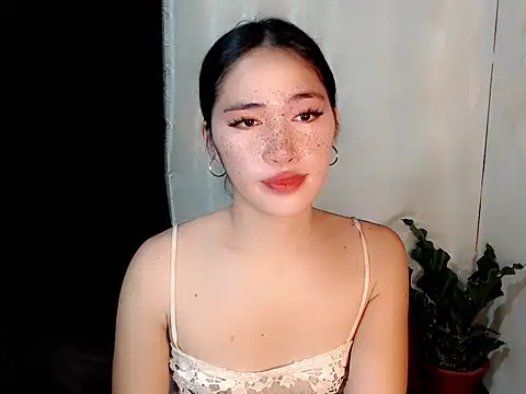 urasiankylie online show from May 9, 2026, 10:31 am