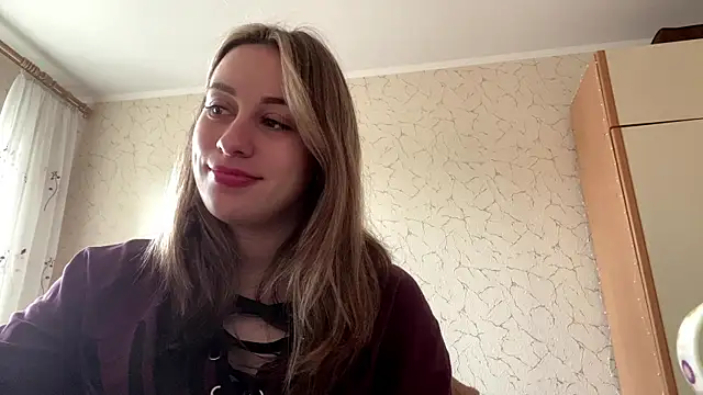 Snapshot of SpringSummers chatting on April 12, 2026, 8:08 am SpringSummers online show from April 12, 2026, 8:08 am