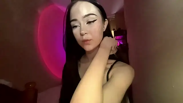 Adeline star online show from April 22, 2026, 10:17 am