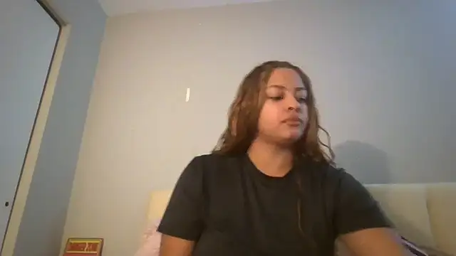 madzbailey online show from April 21, 2026, 1:42 am