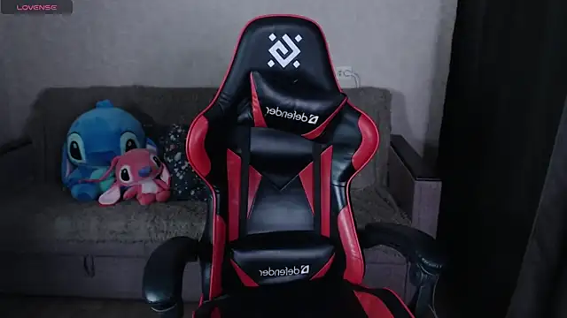 KennyOrtiz online show from April 8, 2026, 6:24 am