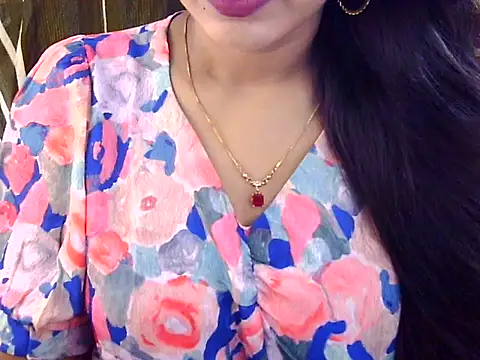 Noor Zarin online show from May 14, 2026, 2:57 pm