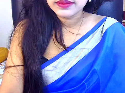 Noor Zarin online show from May 18, 2026, 8:14 pm