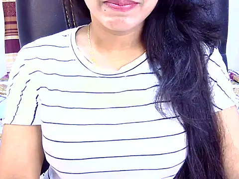 Noor Zarin online show from May 25, 2026, 6:36 pm