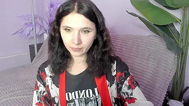 Kitty Blondie online show from May 26, 2026, 3:02 am
