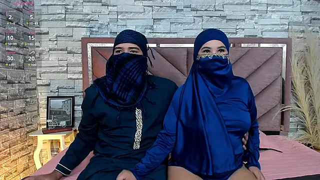 Snapshot of Dalila_and_Khaled chatting on April 3, 2026, 7:17 am Dalila and Khaled online show from April 3, 2026, 7:17 am