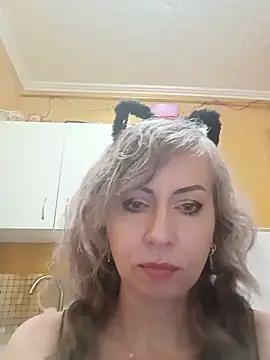 Snapshot of TaynaSecret chatting on May 28, 2026, 8:50 pm TaynaSecret online show from May 28, 2026, 8:50 pm