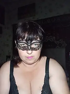 AuroKaria online show from July 4, 2026, 6:36 pm