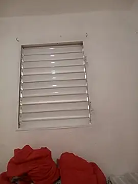 La ReynaZendeya online show from April 21, 2026, 9:17 pm