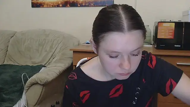Snapshot of JessicaHolland1 chatting on May 26, 2026, 6:59 pm JessicaHolland1 online show from May 26, 2026, 6:59 pm