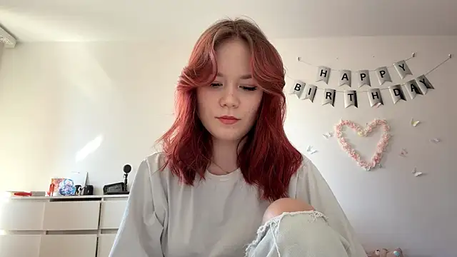 BernieceFender online show from April 5, 2026, 9:06 am