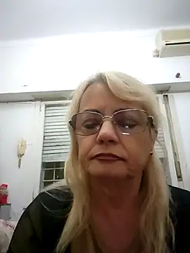 MatureElegantWidow online show from May 3, 2026, 11:11 pm